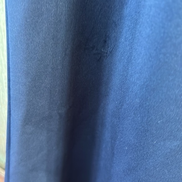 Black Halo
Navy Molten Off Shoulder Gown size 16. EUC - Picture 10 of 10